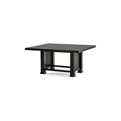 615胡塞尔桌 弗兰克·劳埃德·赖特  cassina家具品牌